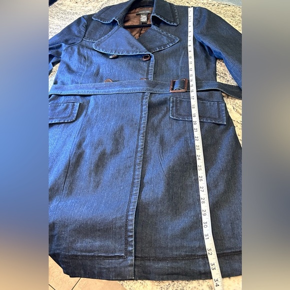 13- FOCUS 2000, Size 6 blue trenchcoat with two pockets and belt - Picture 4 of 9